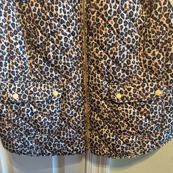 Crown and Ivy Puffer Animal Print Vest Sleeveless Sz L - Picture 3 of 10